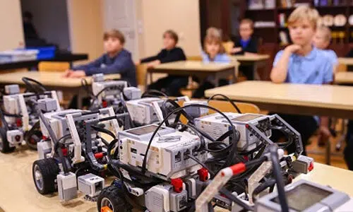 آموزش رباتیک ترم ششم